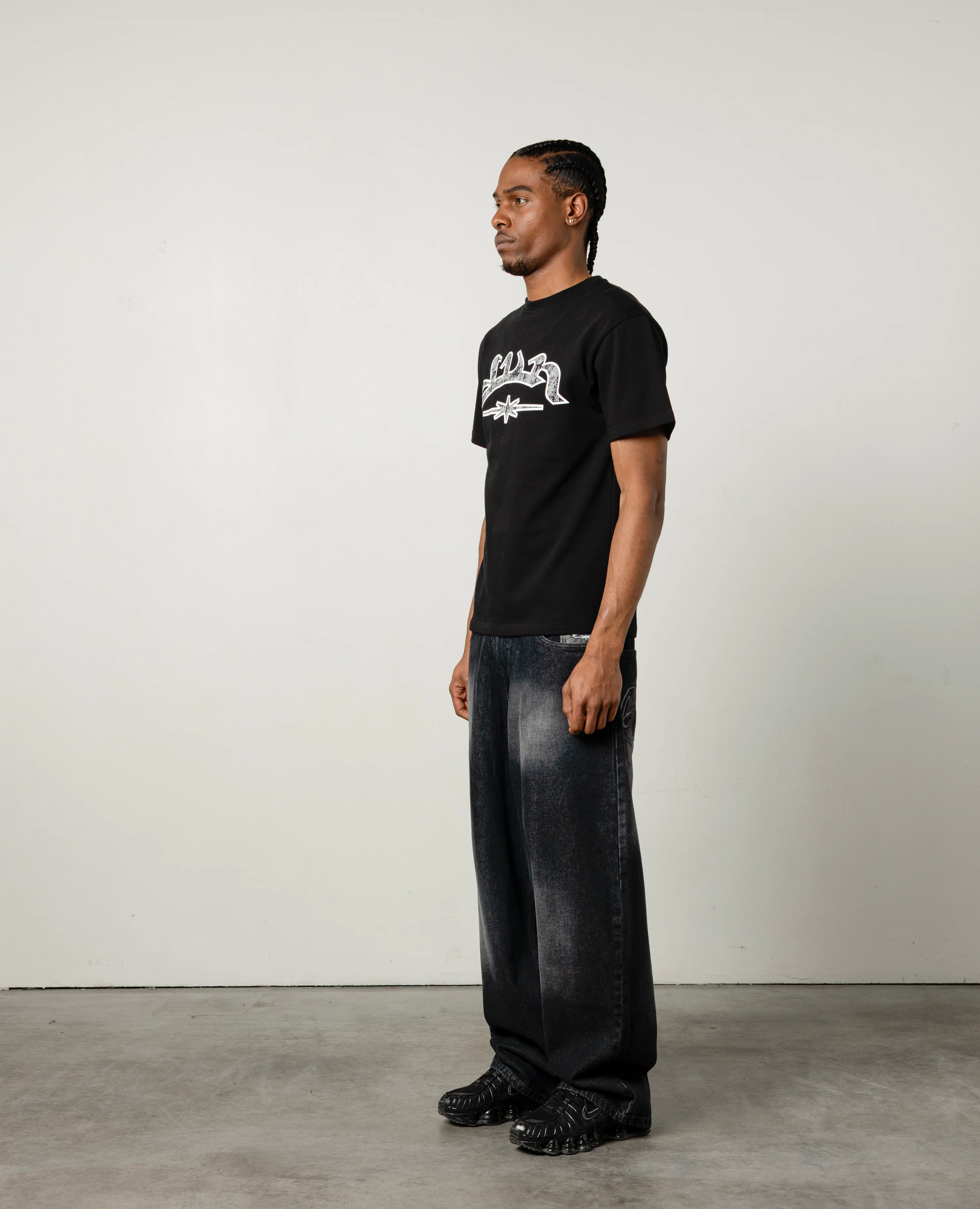 BLACK ANIMALS TEE - Image 5
