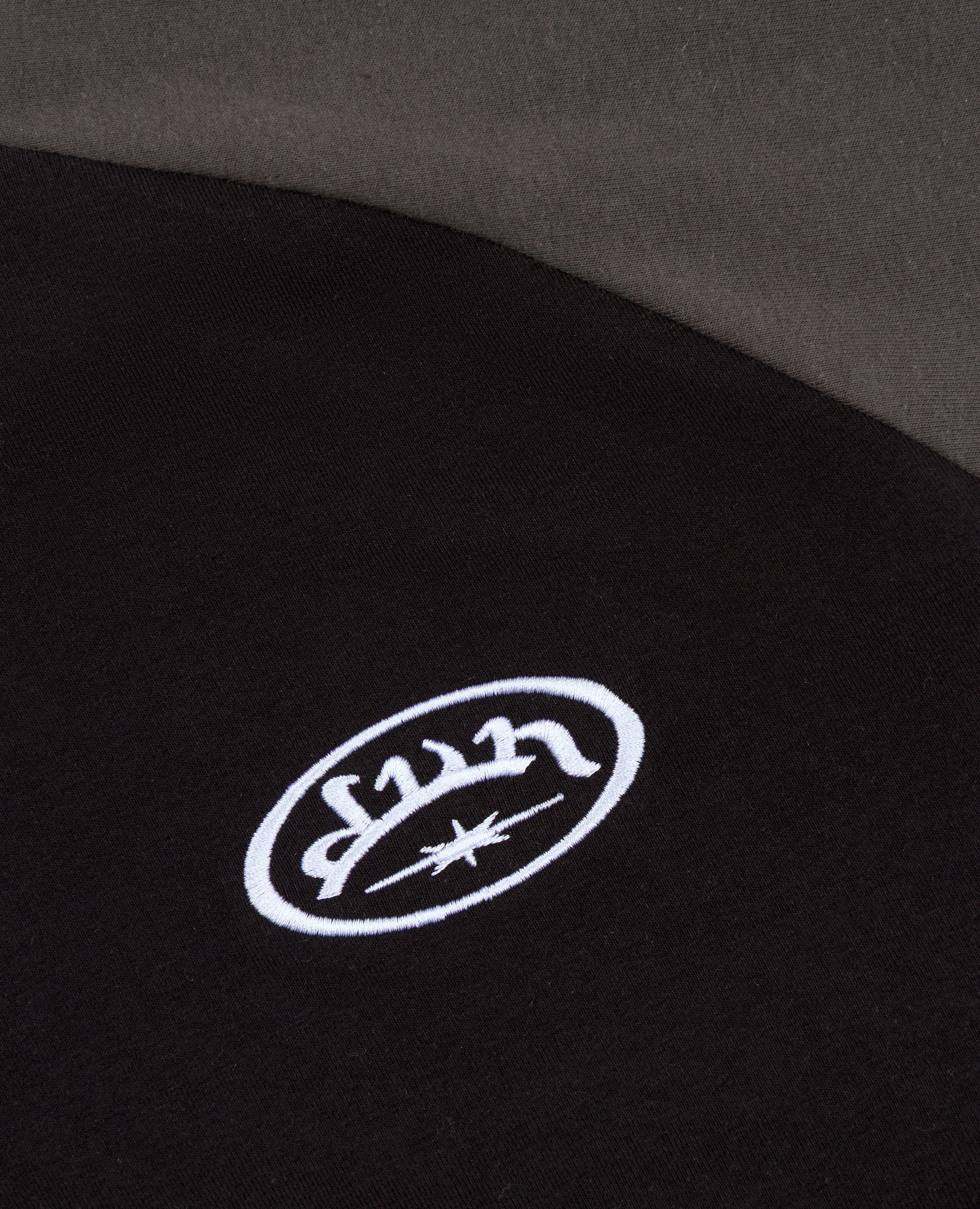 BLACK FUTURA1 RAGLAN T-SHIRT - Image 3