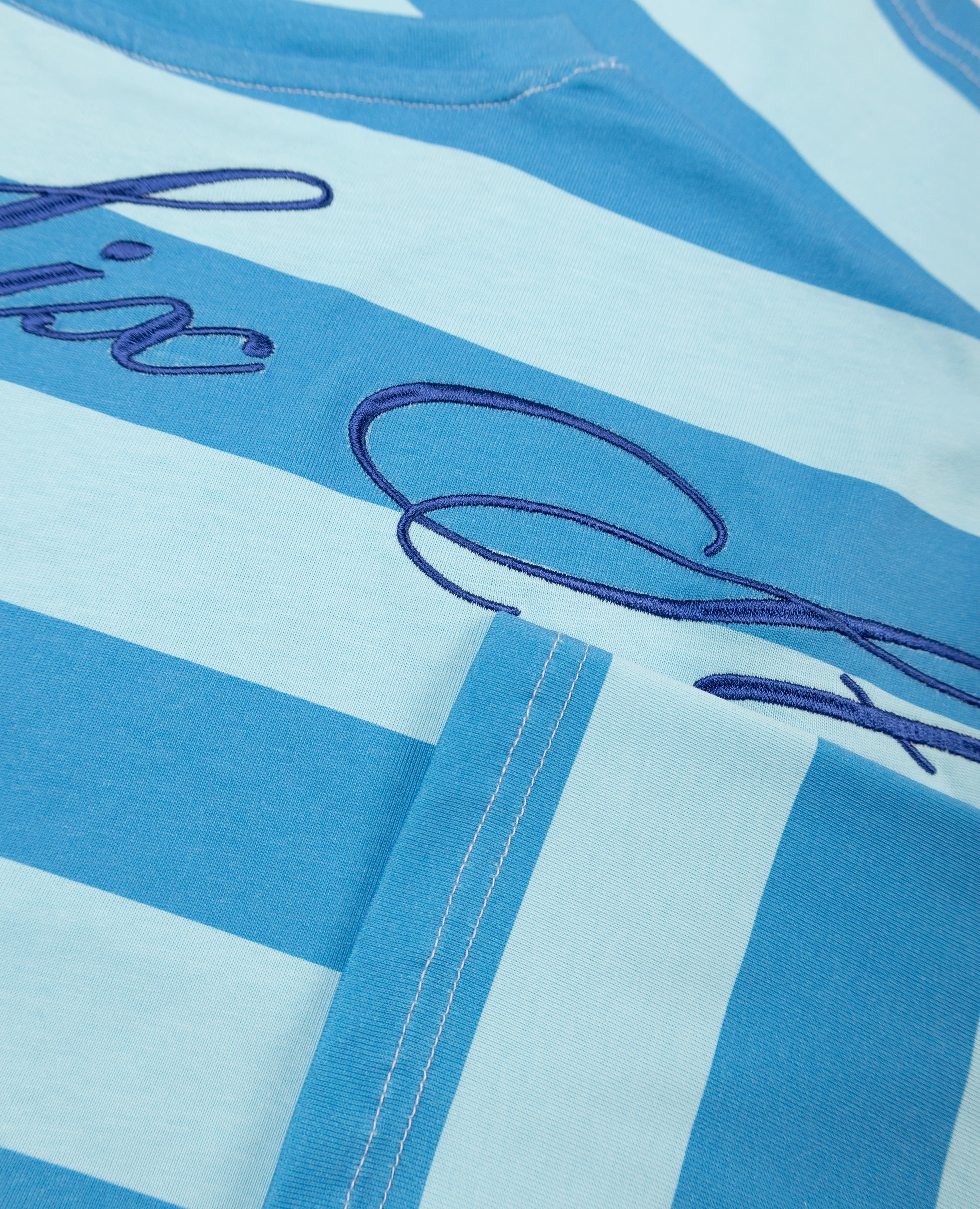 BLUE DREAMY LONGSLEEVE - Image 3