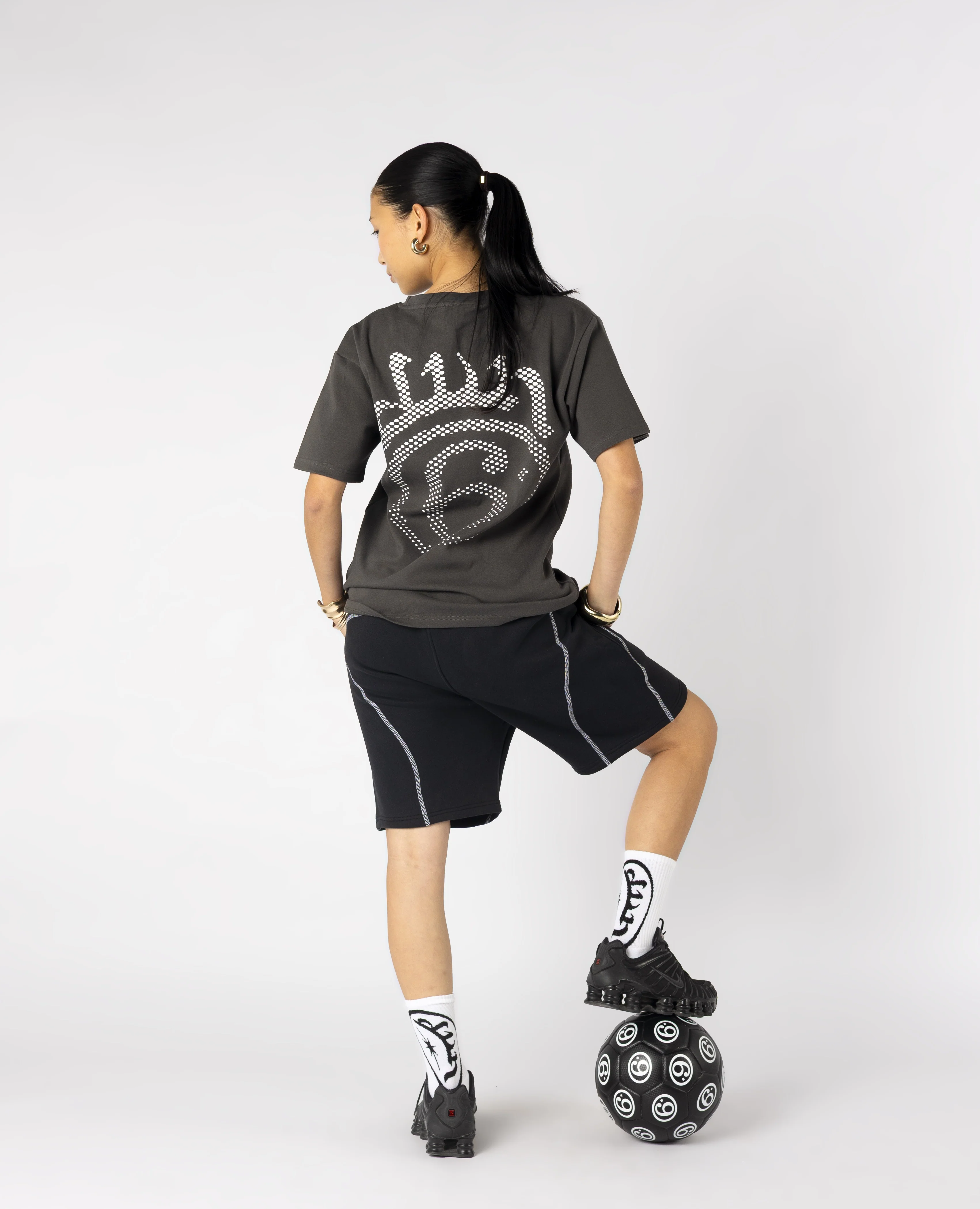 DARK HOLE PRINT T-SHIRT - Image 6