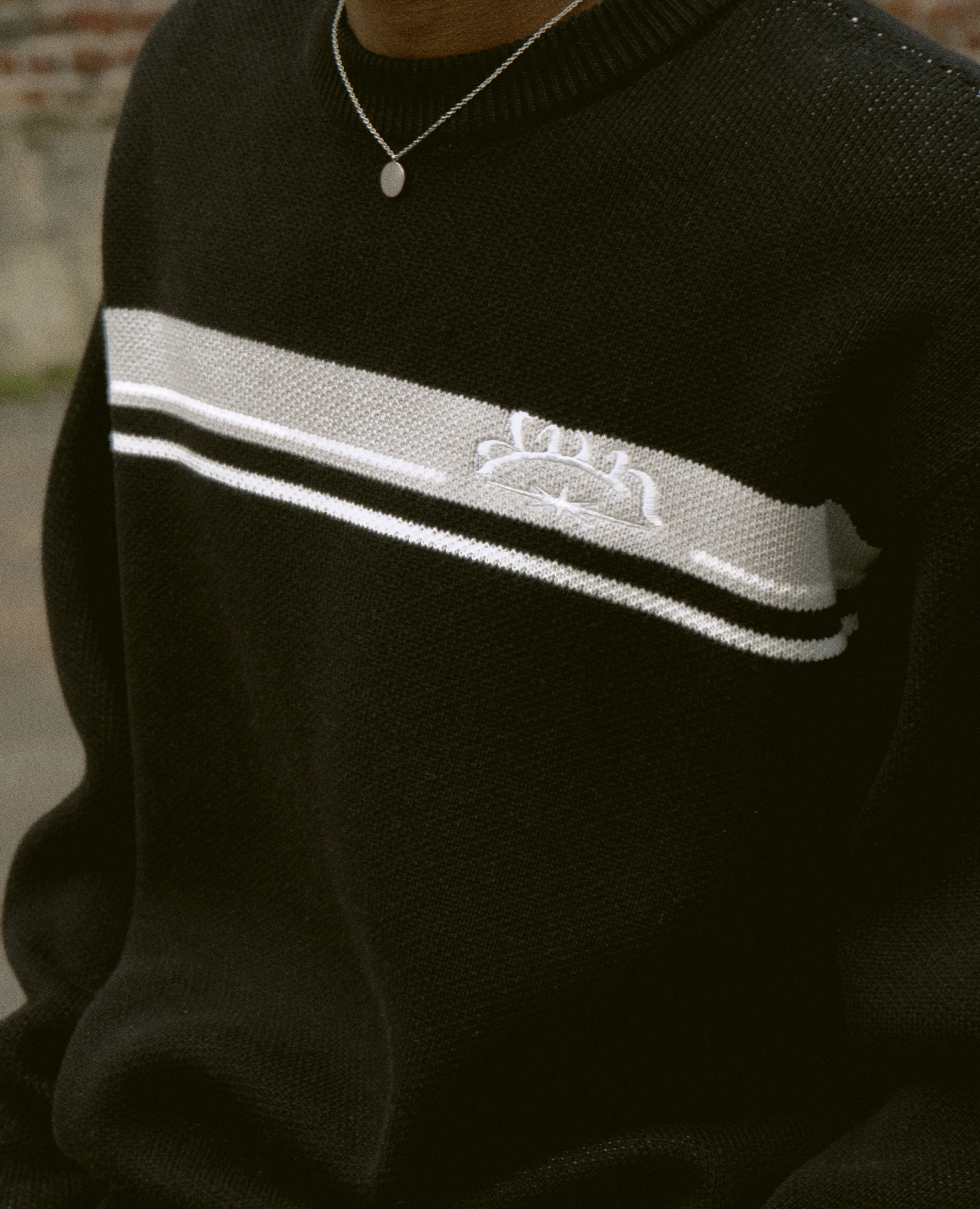 DARK LINE KNIT - Image 5