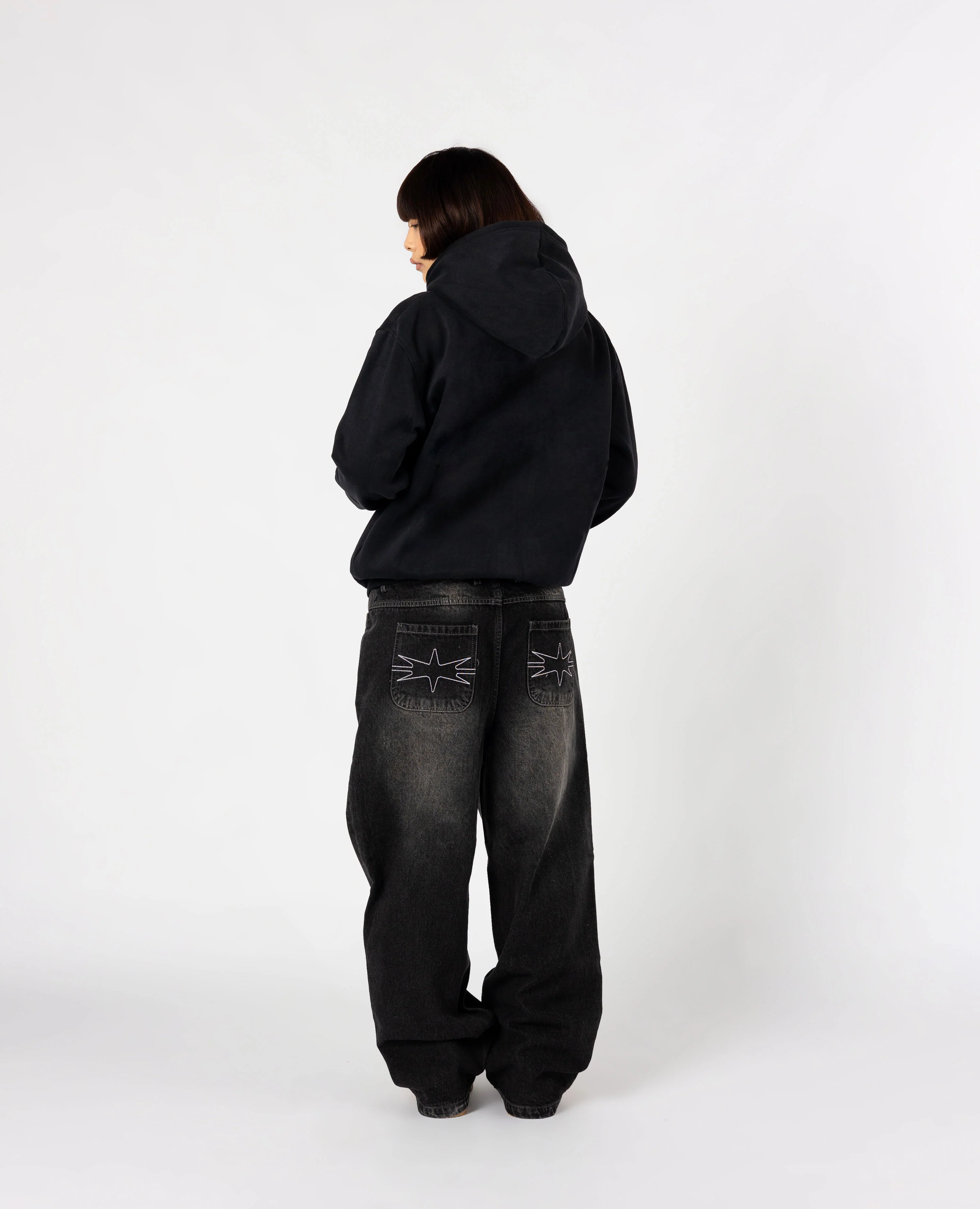BLACK COMPASS HOODIE - Image 6