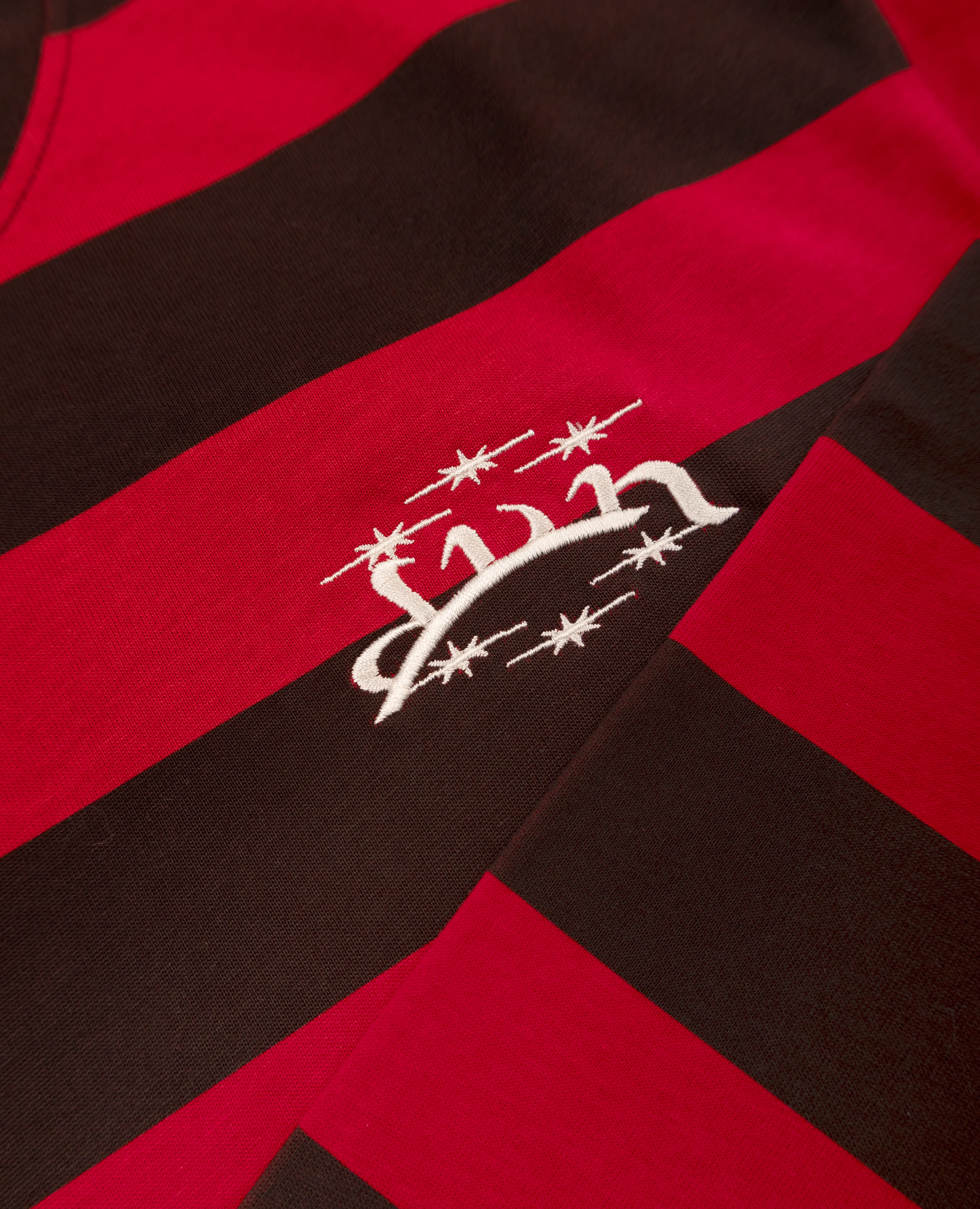 RED DREAMY LONGSLEEVE - Image 4