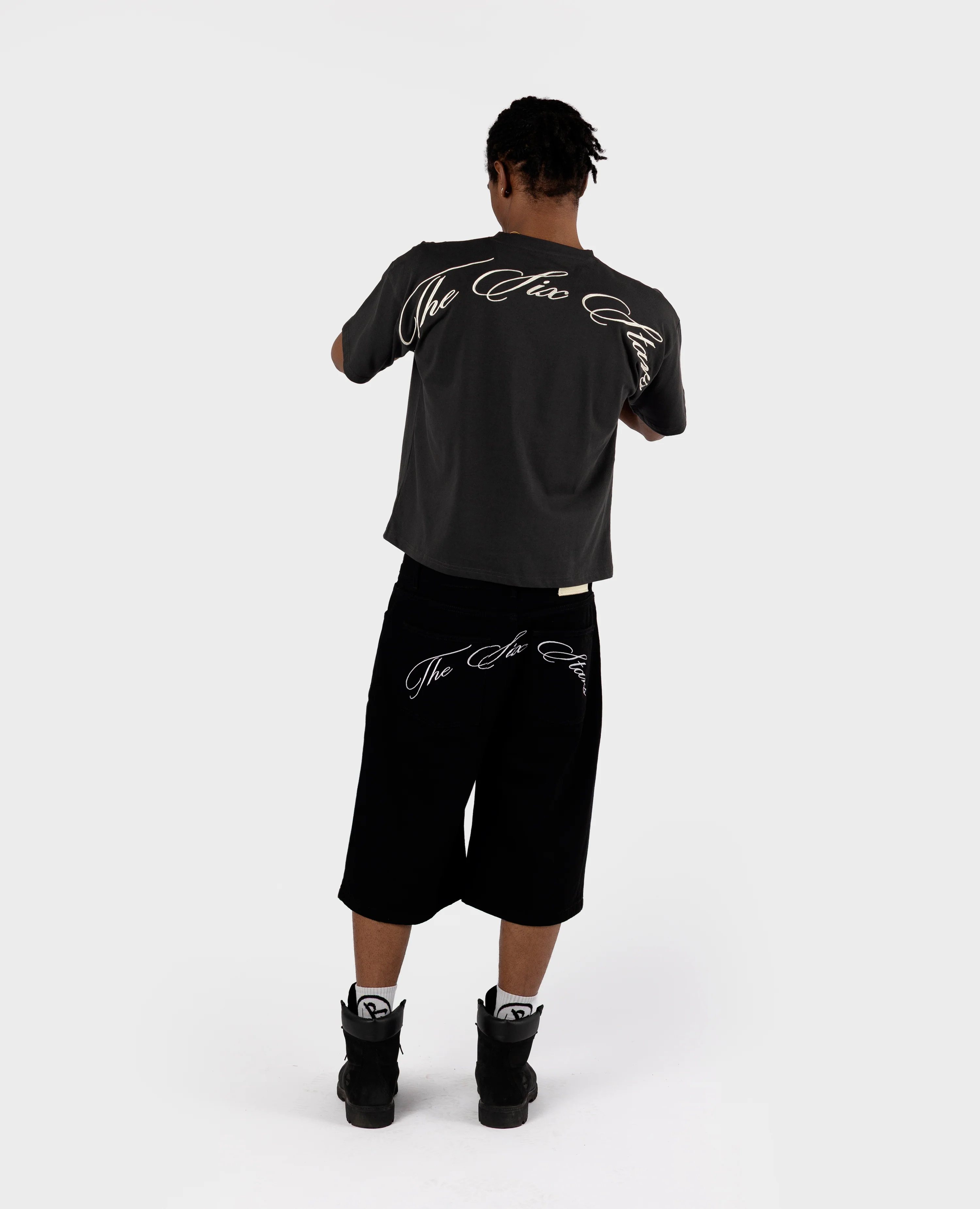 THE SIX STARS T-SHIRT - BLACK - Image 7