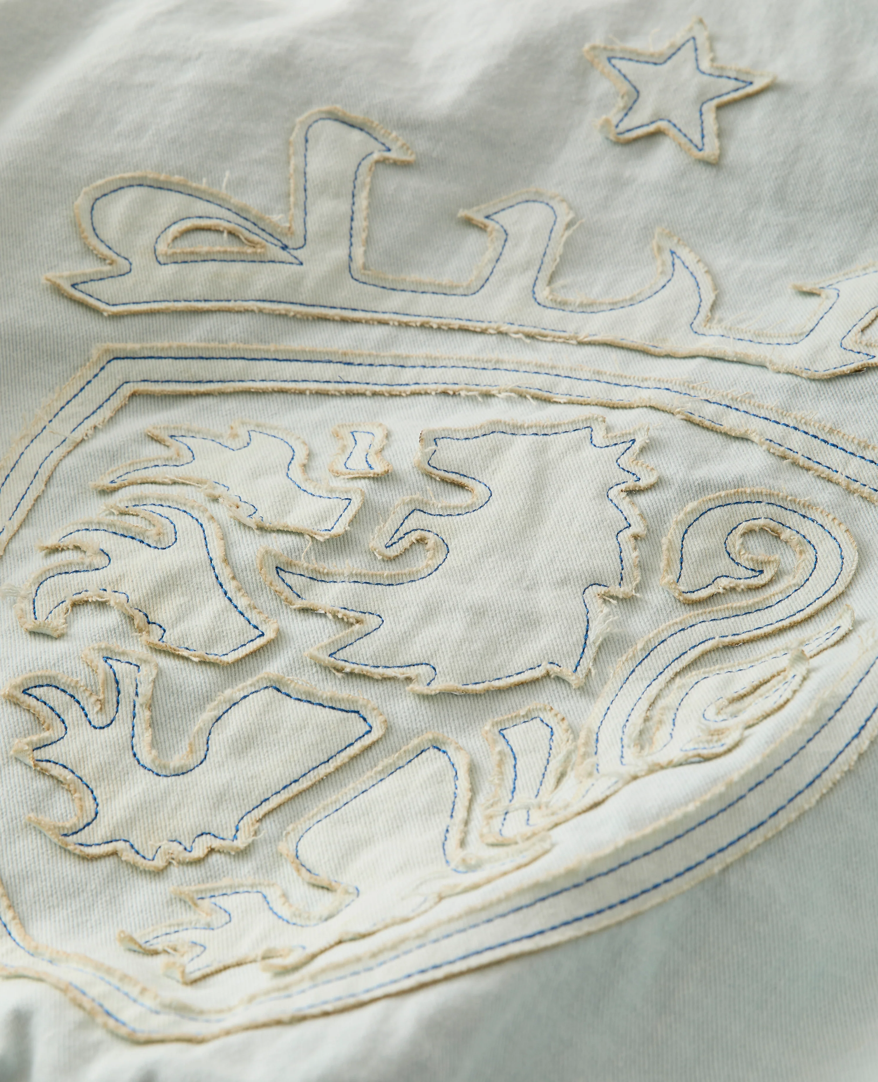 WHITE COAT-OF-ARMS JACKET - Image 7